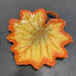 Maple Leaf Serving Dish Decor Kitsch Nature Decoration Accent Farm Rustic